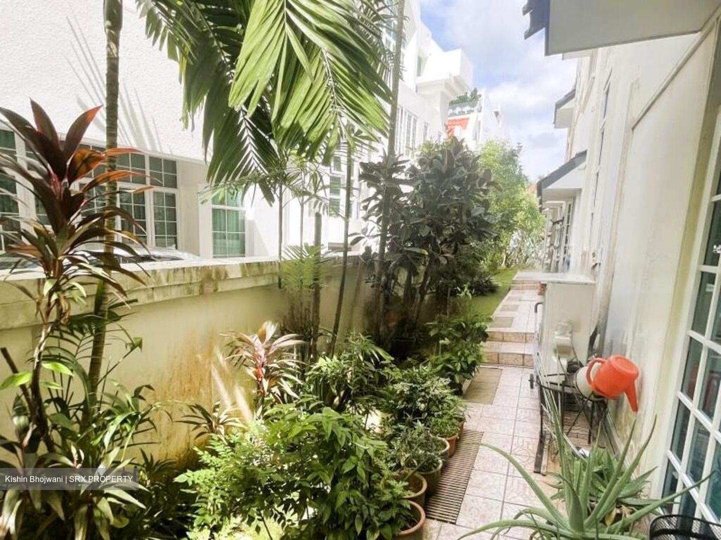 Joo Chiat Place (D15), Terrace #488435011